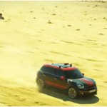fahrender-mini-als-wingsuit-starthilfe-banner